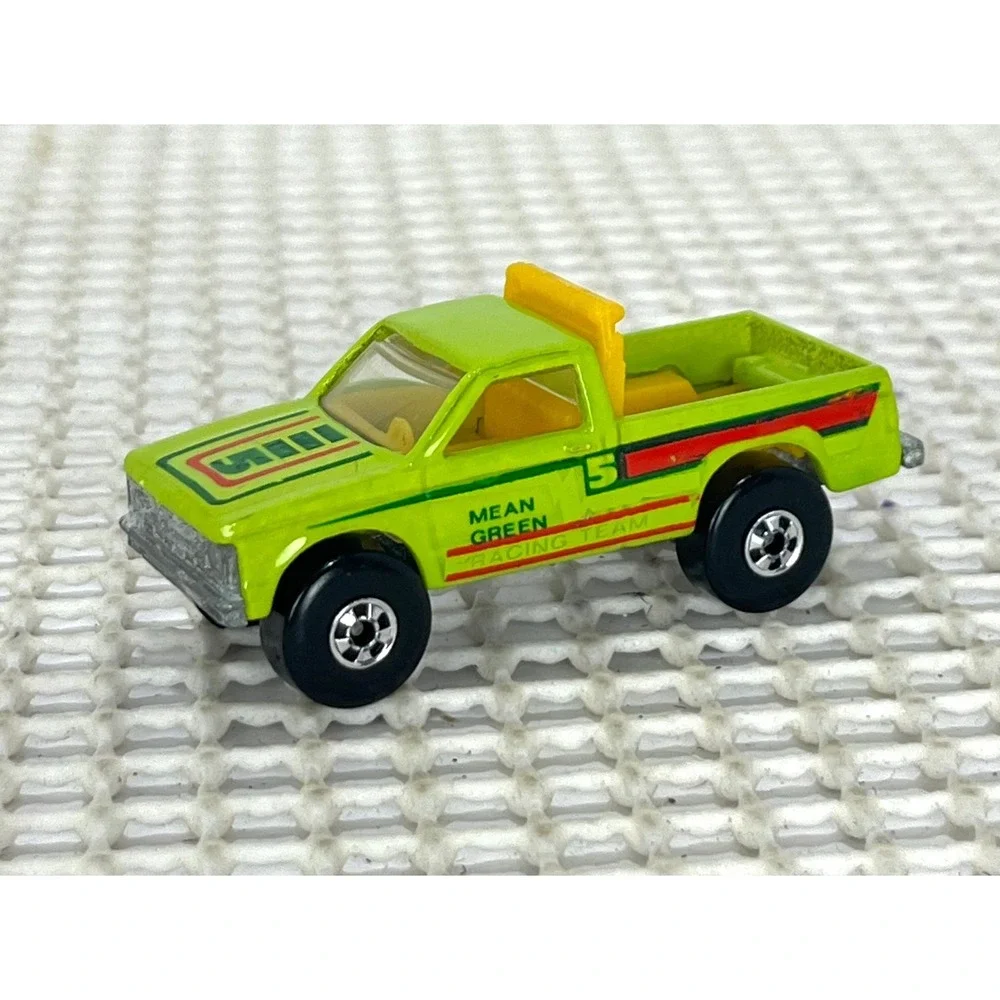 Vintage 1981 Matchbox Mean Green Racing Team Pickup Truck Toy Car‎